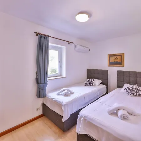Villa Nane *